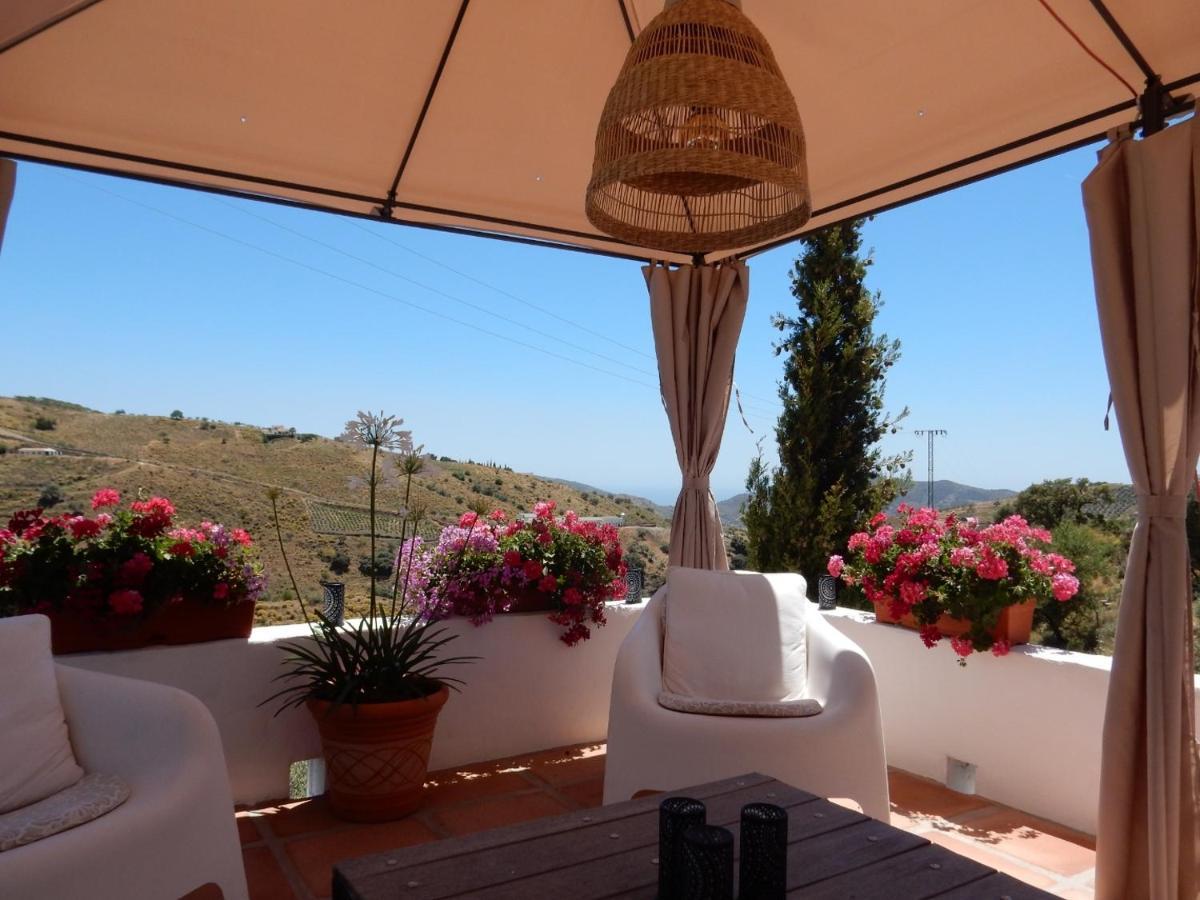 Bed And Breakfast Lagabella Sedella 외부 사진